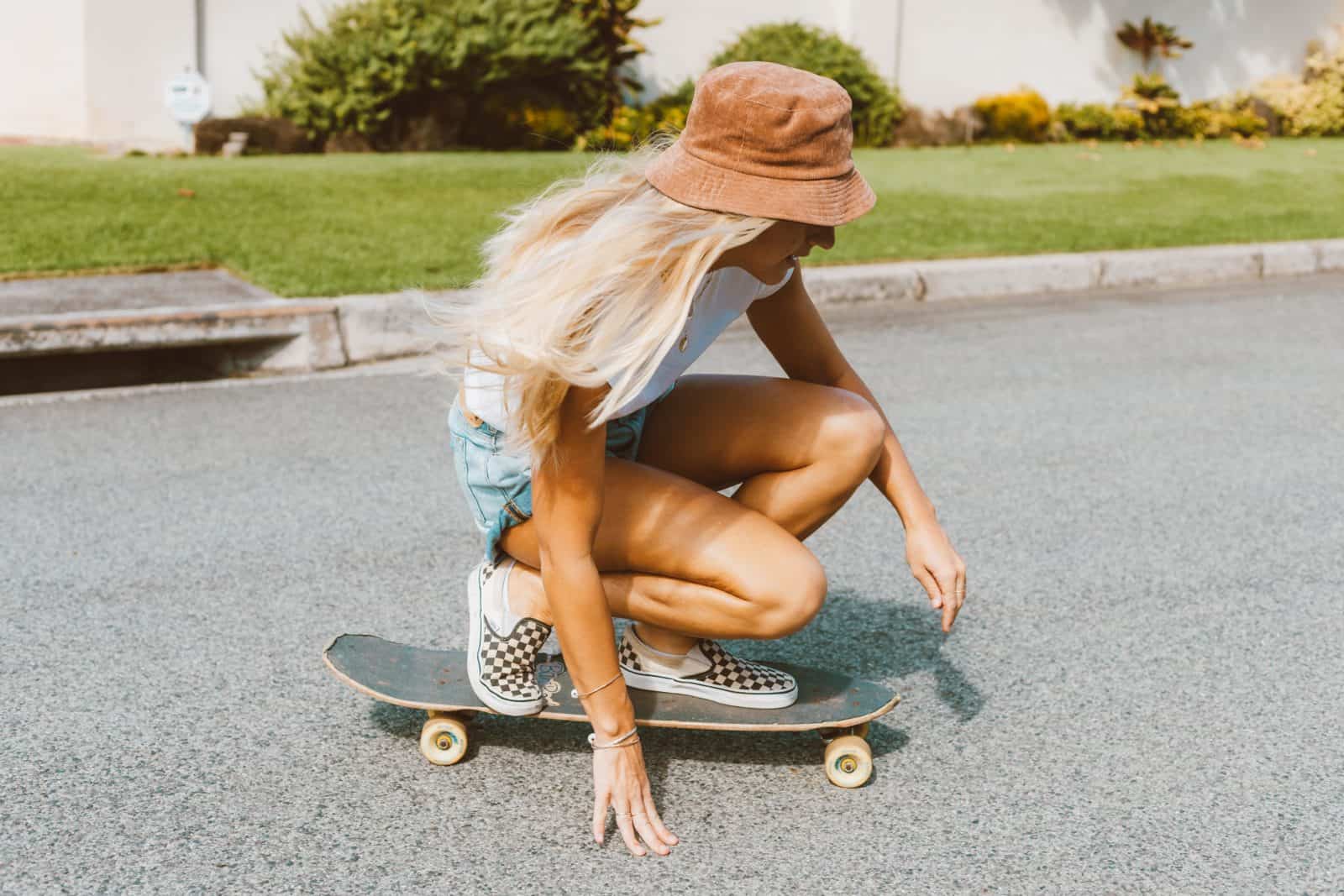 Corduroy Bucket Hat - obrazek 2